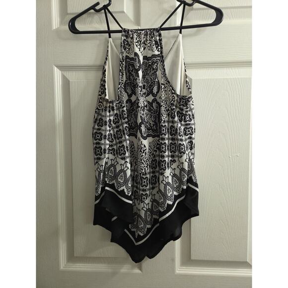 Iz Byer Womans Handkerchief Hem Camisole Tank Top Black /White Small - Picture 2 of 6